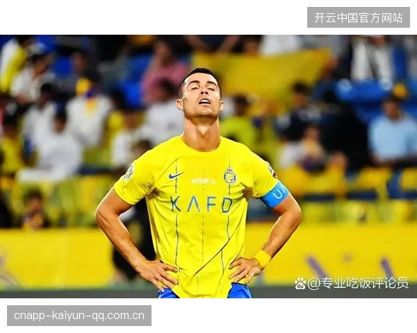 C罗鱼跃冲顶：足球梦想的“神奇飞跃”与门将的“神秘扑救”